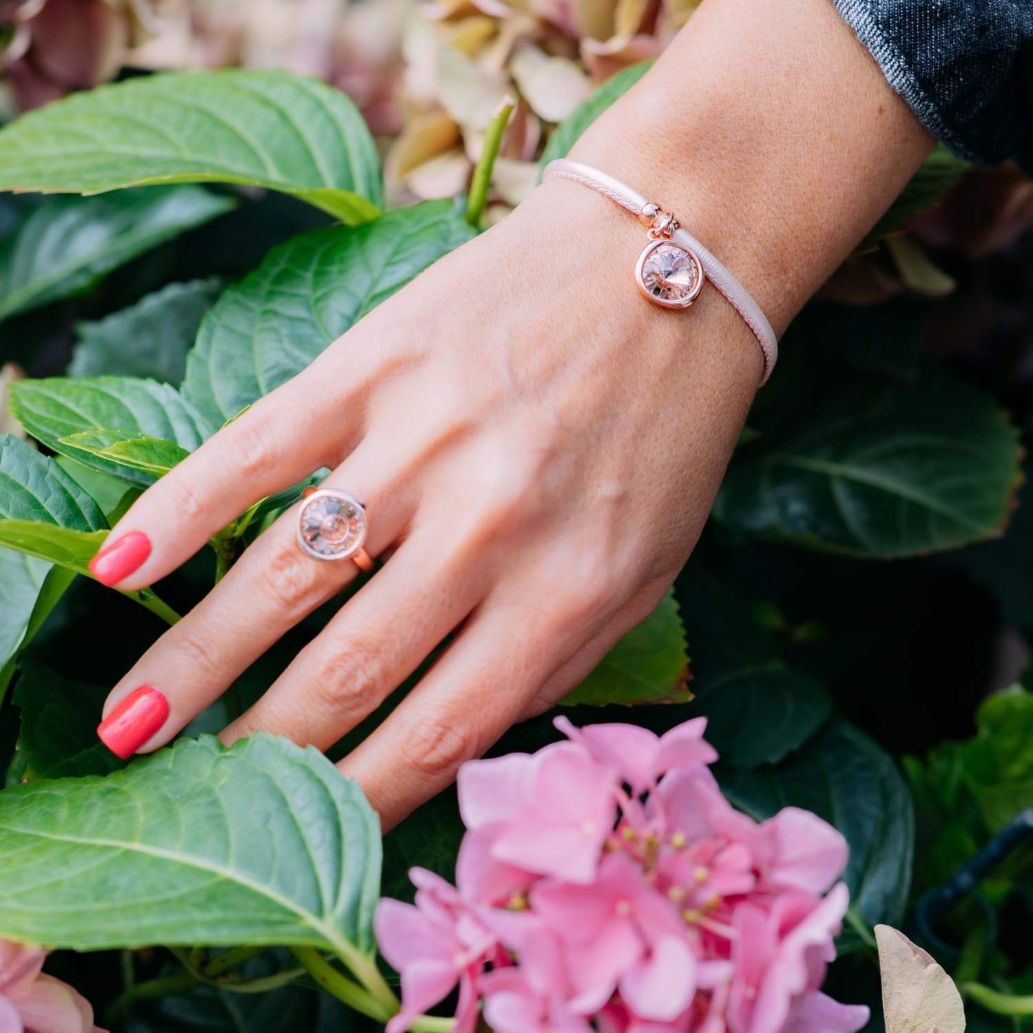 Fiore Luna Брошь ВЕНЕЦ Zircon+crystal Арт.: XR14425 R/G