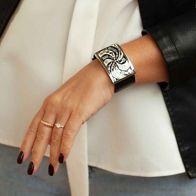 Браслет на кожаном черном ремешке  Fiore Luna  CB01751-1 BW 