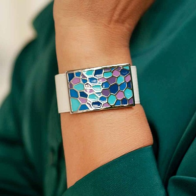 Браслет на кожаном белом ремешке  Fiore Luna  CB00992-4 BL 