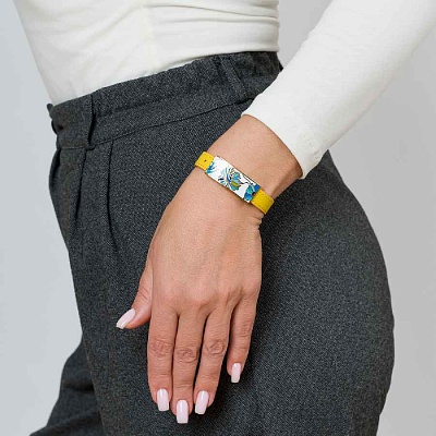 Браслет на желтом кожанном ремешке  Fiore Luna  CB03599-24A 