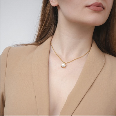 Колье MANNY SG WHITE PEARL  Dyrberg Kern  360010 BW/G 