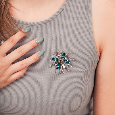 Брошь Самоцвет Чешский горный хрусталь  Fiore Luna  BR13756M BL/S 