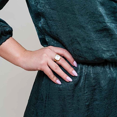 Кольцо Куб SHELL WHITE  Fiore Luna  KR02914-2/8 BW/G 