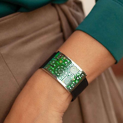 Браслет на кожаном черном ремешке  Fiore Luna  CB01319-5 G/S 