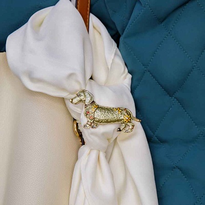 Брошь Такса  Shadore  XZ0711.10 BR/G 