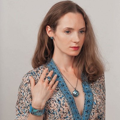 Браслет на кожаном голубом ремешке  Fiore Luna  CB01156-4 BL/S 