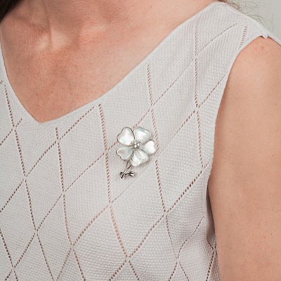 Брошь Цветок Natural shell  Fiore Luna  XR06426A2 S 