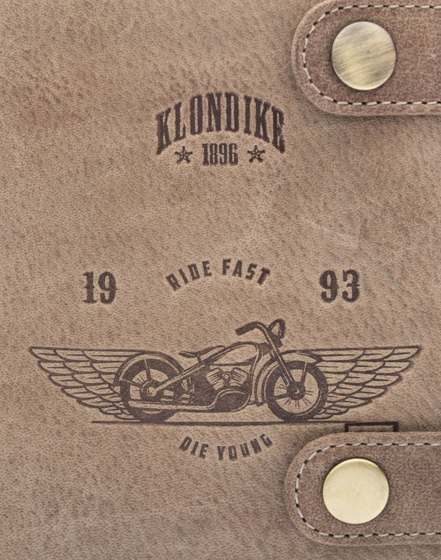 Klondike 1896 Бумажник KLONDIKE «Tim Bike», натуральная кожа в коричневом цвете, 10,5 х 12,5 х 2,5 см Арт.: KD1027-02